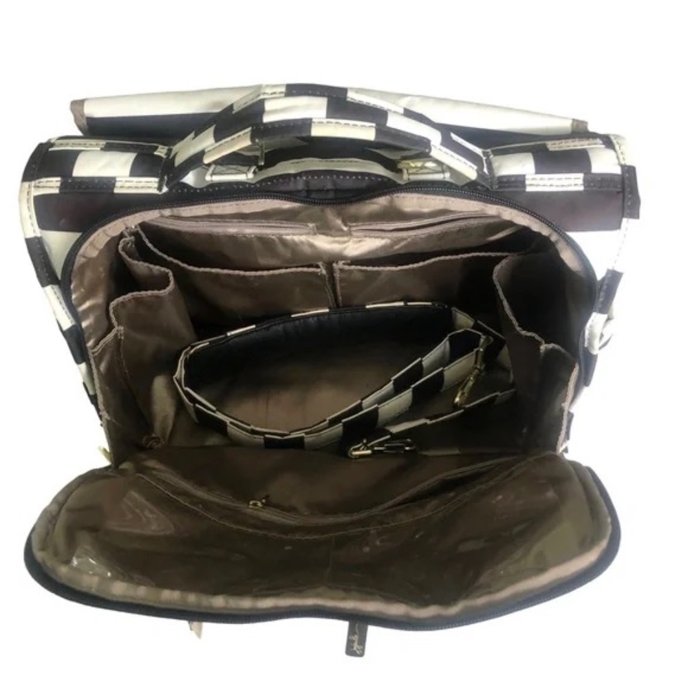 JuJuBe B.F.F. The First Lady Diaper Bag - Picture 7 of 11